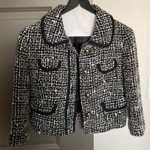 Cute Crop-fit blazer